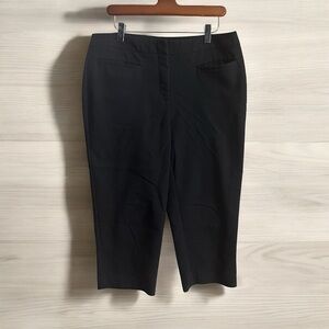 CHICO'S FABULOUSLY SLIMMING Pants Women's Size M‎ 1.5 Black DARCY Capri Crops